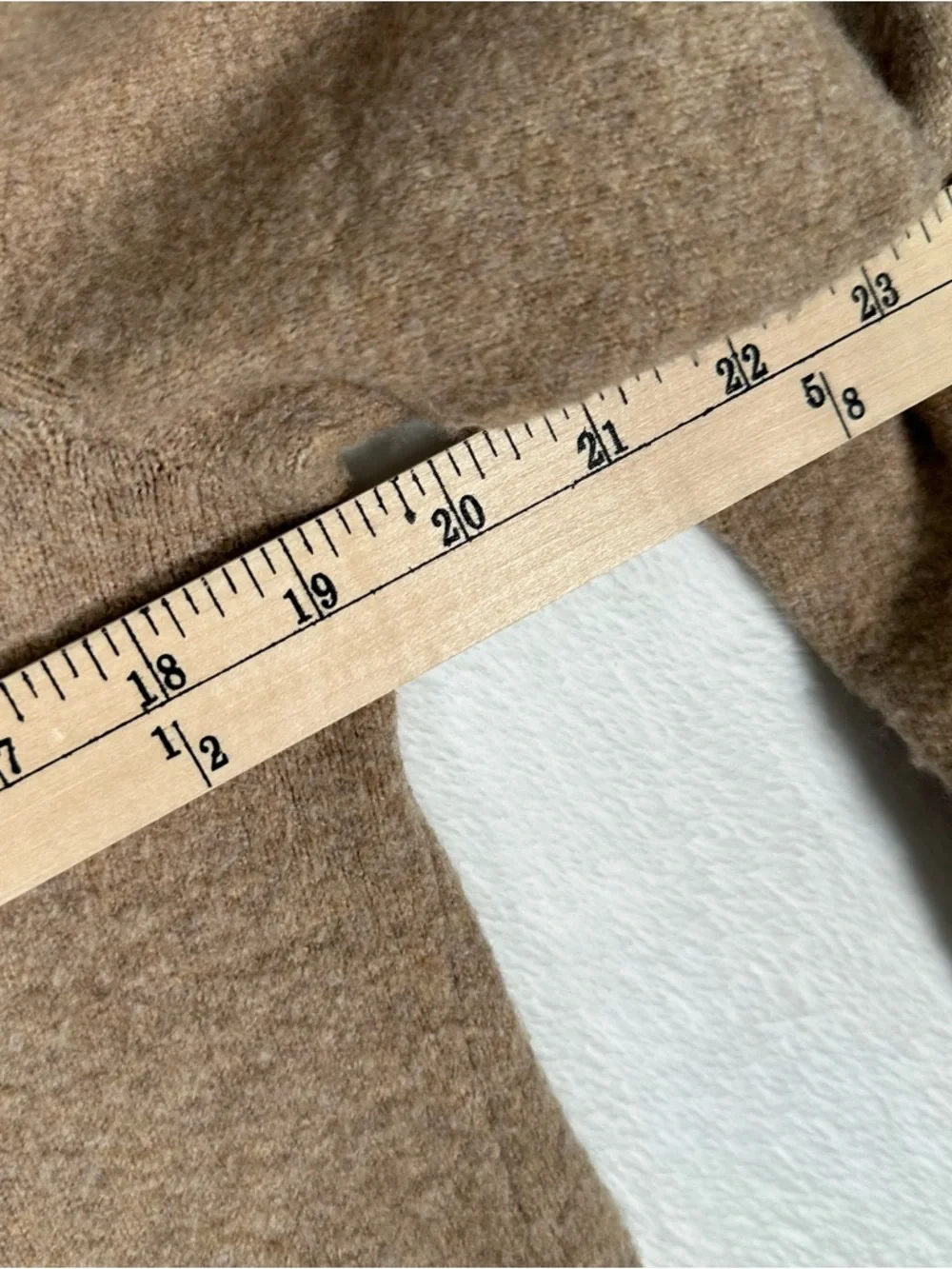 J.Crew Button Side Turtleneck Sweater Small Tan Camel Vented Hem‎ Supersoft
